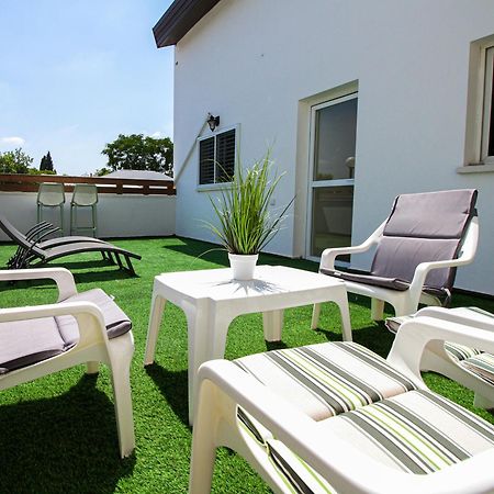 Villa Ono - At Bar Ilan University And Sheba Hospital Qiryat Ono Exterior foto