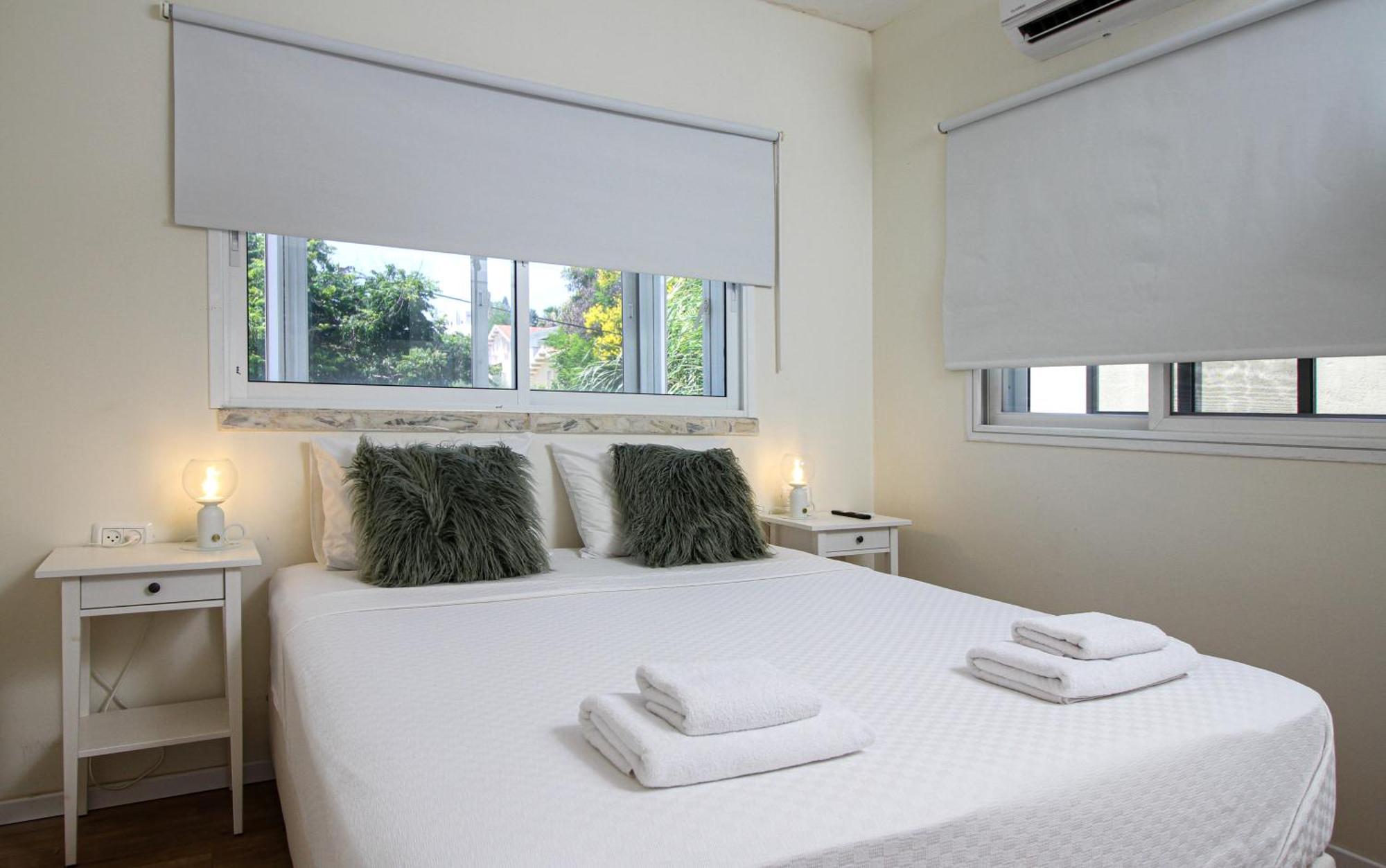Villa Ono - At Bar Ilan University And Sheba Hospital Qiryat Ono Zimmer foto